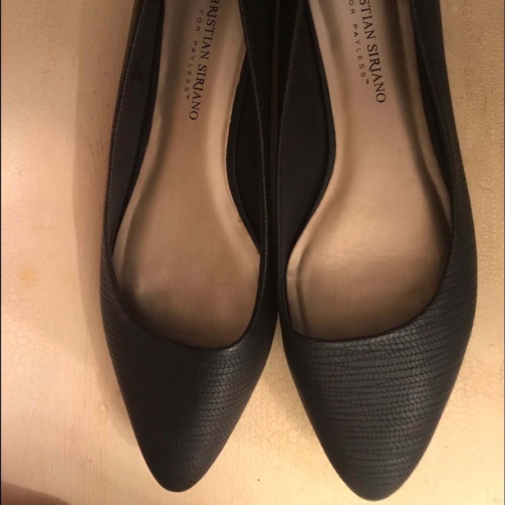 Black flats. Christian Siriano.